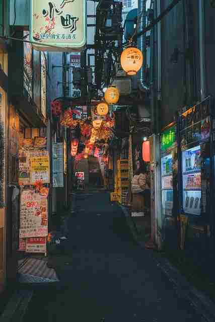 黑料网曝出顶流女星前任突然发声揭往事，人设崩塌持续发酵